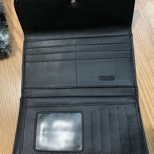 Coach Accessories - Coach wallet Coach Accessories - Coach wallet
